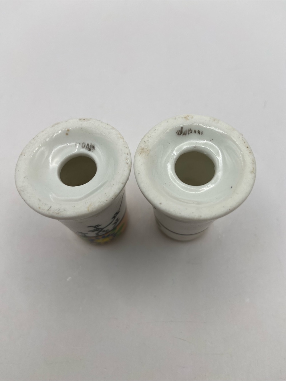 Vintage Hand Painted Ceramic Lusterware Salt and Pepper Shakers Set of 2 - Picture 6 of 7
